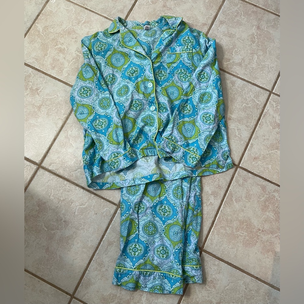 Large Victoria’s Secret Pajama Set